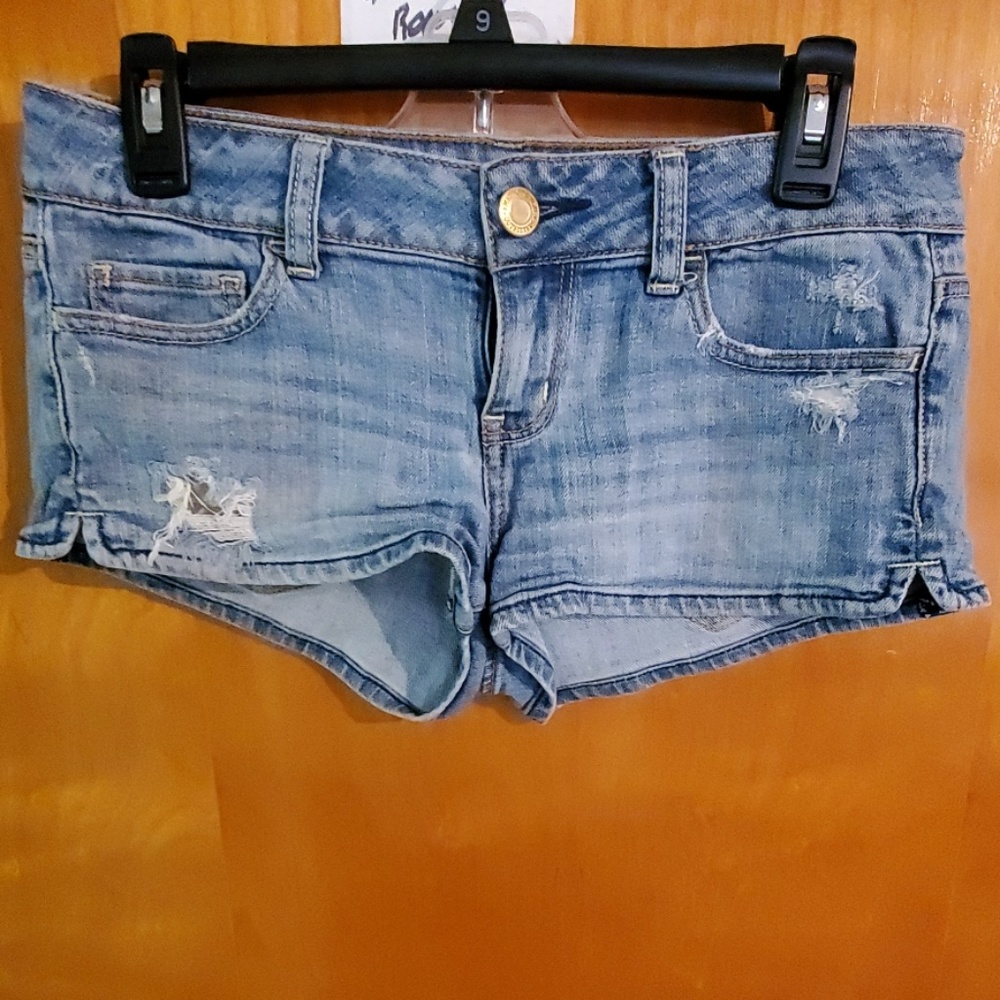 American Eagle Distressed Jean Shorts sz 4